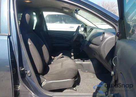 2015 Nissan Versa 1.6 S from USA, damaged, VIN 3N1CN7AP0FL917652